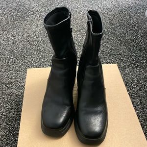 Steve Madden Kiaa Boots